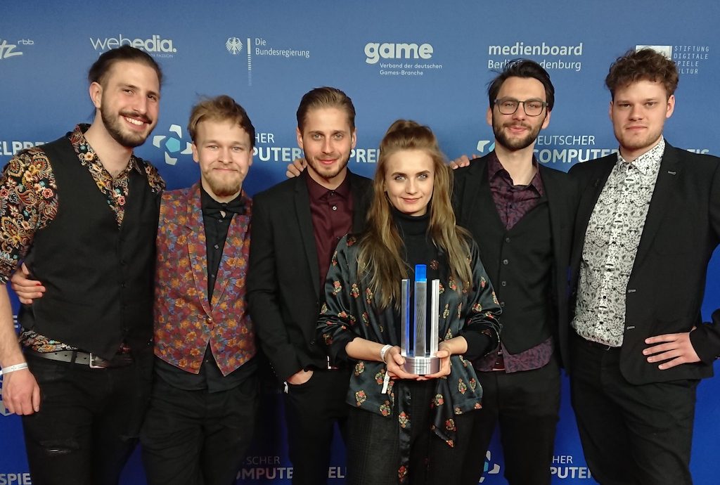 Das Gewinnerteam der "Game Design"-Studierenden der HTW beim Deutschen Computerspielpreis 2019.